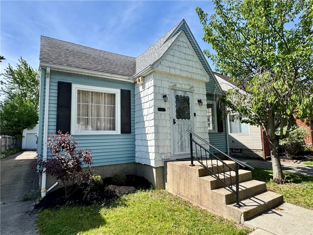 347 Stillwell Avenue, Tonawanda, New York 14217, Tonawanda, New York 14217, 3 Bedrooms Bedrooms, 7 Rooms Rooms,1 BathroomBathrooms,Residential,For Sale,347 Stillwell Avenue, Tonawanda, New York 14217,0,R1688063
