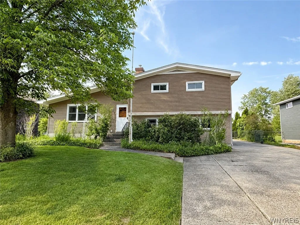 1895 Bruce Lane, Grand Island, New York 14072, Grand Island, New York 14072, 3 Bedroom Bedrooms, 8 Room Rooms,1 BathroomBathrooms,Residential,Closed,1895 Bruce Lane, Grand Island, New York 14072,0,B1687302 1895 Bruce Lane, Grand Island, New York 14072, Grand Island, New York 14072, 3 Bedroom Bedrooms, 8 Room Rooms,1 BathroomBathrooms,Residential,Closed,1895 Bruce Lane, Grand Island, New York 14072,0,B1687302