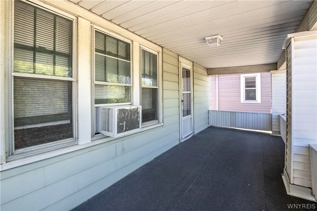 311 Sterling Avenue, Buffalo, New York 14216, Buffalo, New York 14216, 6 Bedrooms Bedrooms, ,2 BathroomsBathrooms,Residential,For Sale,311 Sterling Avenue, Buffalo, New York 14216,0,B1688028