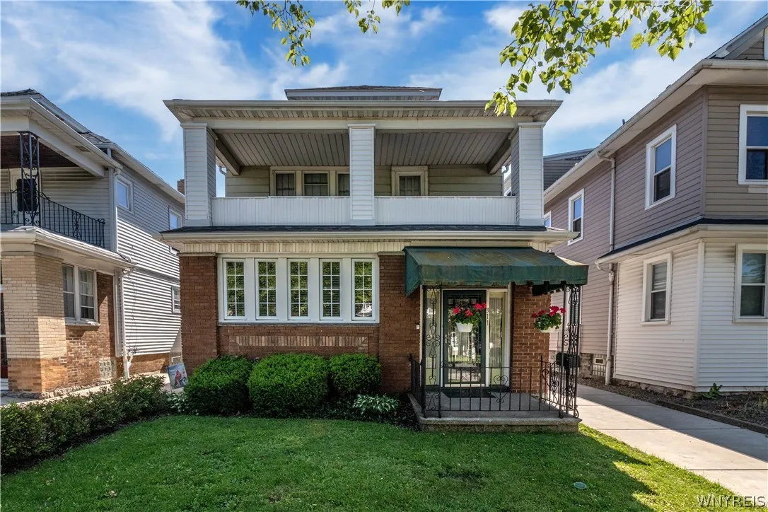 311 Sterling Avenue, Buffalo, New York 14216, Buffalo, New York 14216, 6 Bedrooms Bedrooms, ,2 BathroomsBathrooms,Residential,For Sale,311 Sterling Avenue, Buffalo, New York 14216,0,B1688028