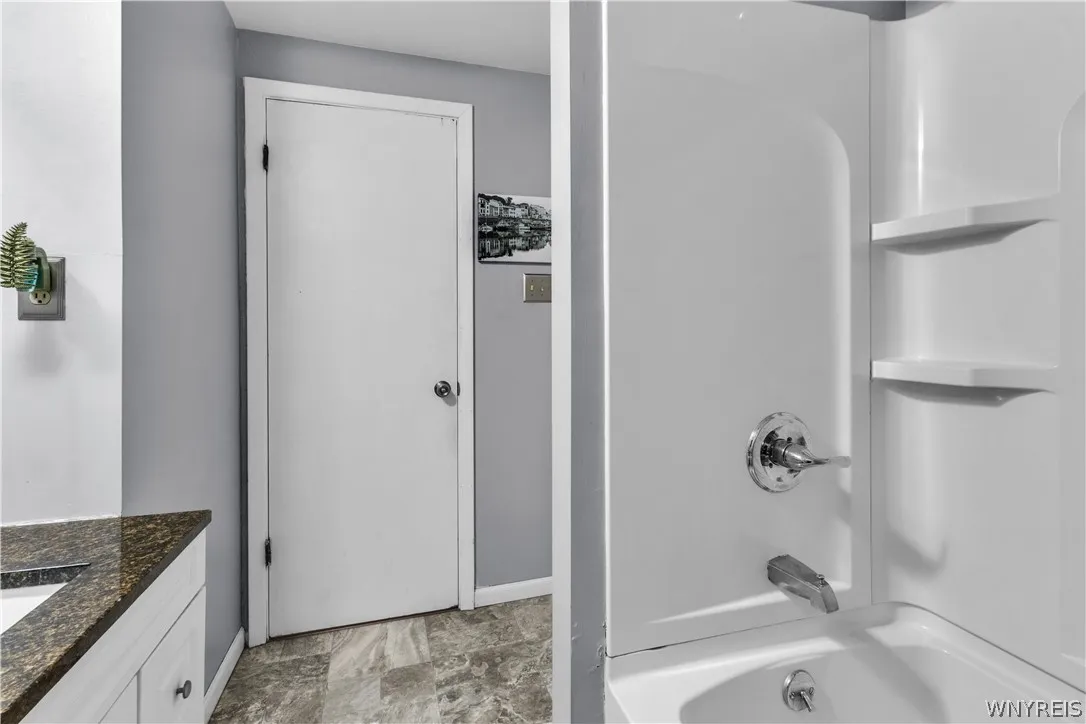 311 Sterling Avenue, Buffalo, New York 14216, Buffalo, New York 14216, 6 Bedrooms Bedrooms, ,2 BathroomsBathrooms,Residential,For Sale,311 Sterling Avenue, Buffalo, New York 14216,0,B1688028
