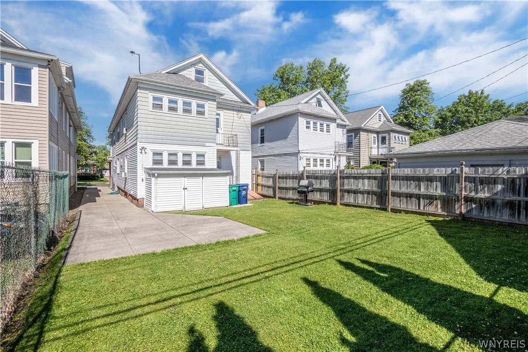 311 Sterling Avenue, Buffalo, New York 14216, Buffalo, New York 14216, 6 Bedrooms Bedrooms, ,2 BathroomsBathrooms,Residential,For Sale,311 Sterling Avenue, Buffalo, New York 14216,0,B1688028