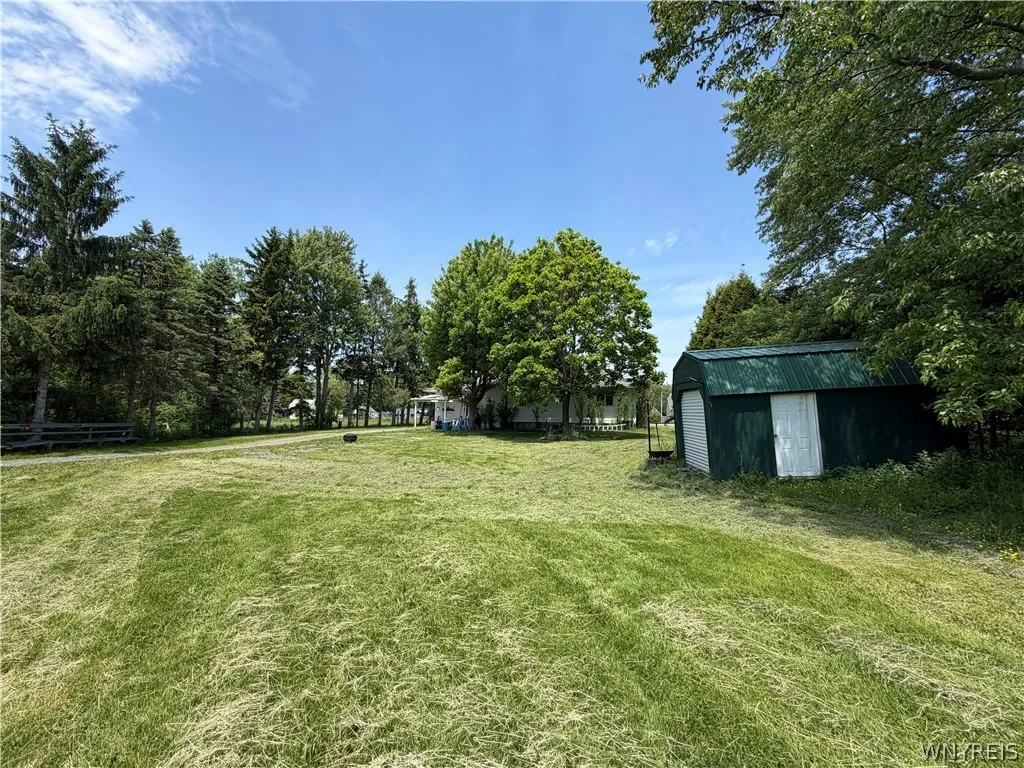 5255 Big Tree Road, Orchard Park, New York 14127, Orchard Park, New York 14127, 2 Bedrooms Bedrooms, 5 Rooms Rooms,1 BathroomBathrooms,Residential,For Sale,5255 Big Tree Road, Orchard Park, New York 14127,0,B1688295