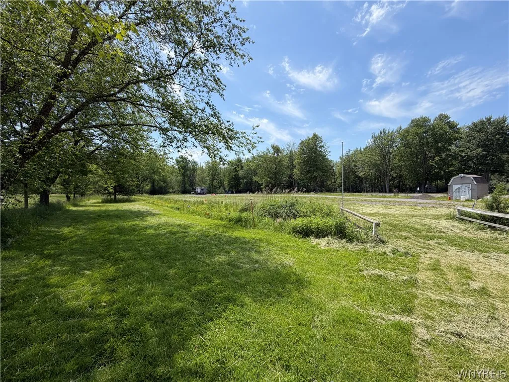 5255 Big Tree Road, Orchard Park, New York 14127, Orchard Park, New York 14127, 2 Bedrooms Bedrooms, 5 Rooms Rooms,1 BathroomBathrooms,Residential,For Sale,5255 Big Tree Road, Orchard Park, New York 14127,0,B1688295