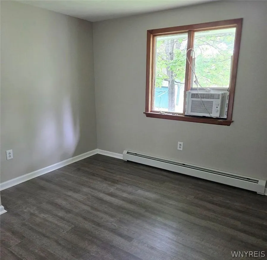 5255 Big Tree Road, Orchard Park, New York 14127, Orchard Park, New York 14127, 2 Bedrooms Bedrooms, 5 Rooms Rooms,1 BathroomBathrooms,Residential,For Sale,5255 Big Tree Road, Orchard Park, New York 14127,0,B1688295