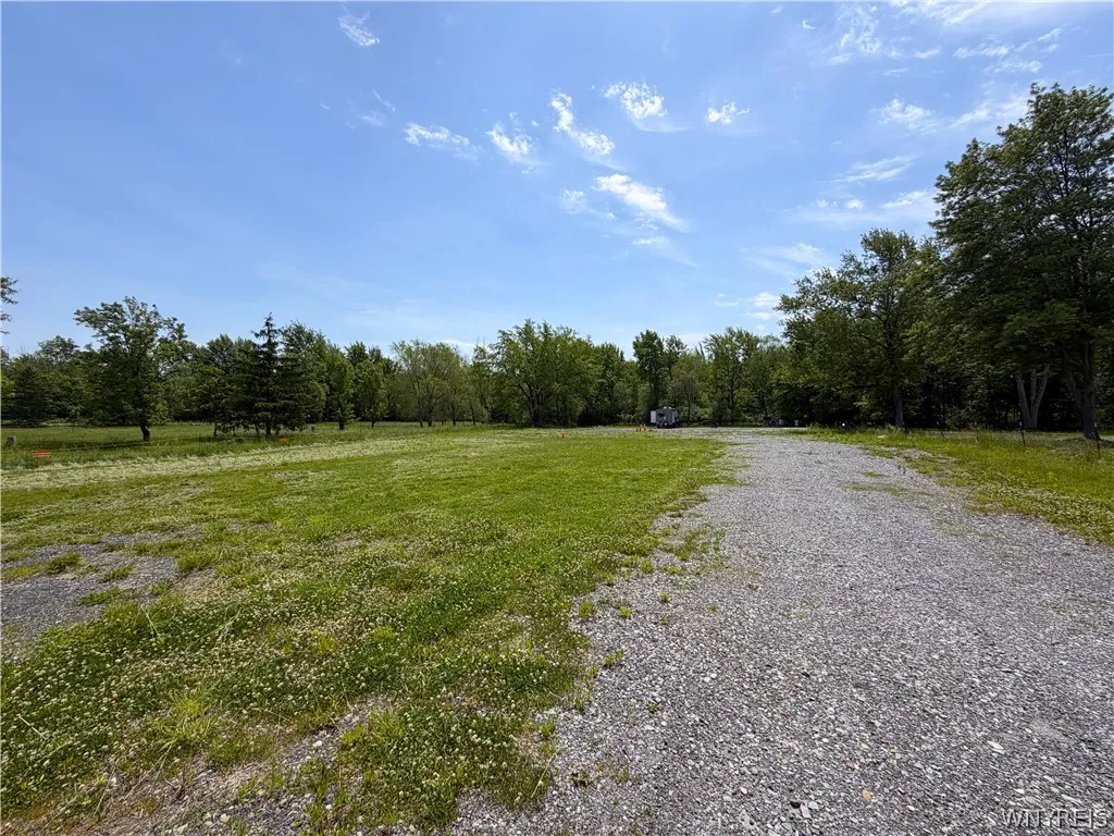 5255 Big Tree Road, Orchard Park, New York 14127, Orchard Park, New York 14127, 2 Bedrooms Bedrooms, 5 Rooms Rooms,1 BathroomBathrooms,Residential,For Sale,5255 Big Tree Road, Orchard Park, New York 14127,0,B1688295