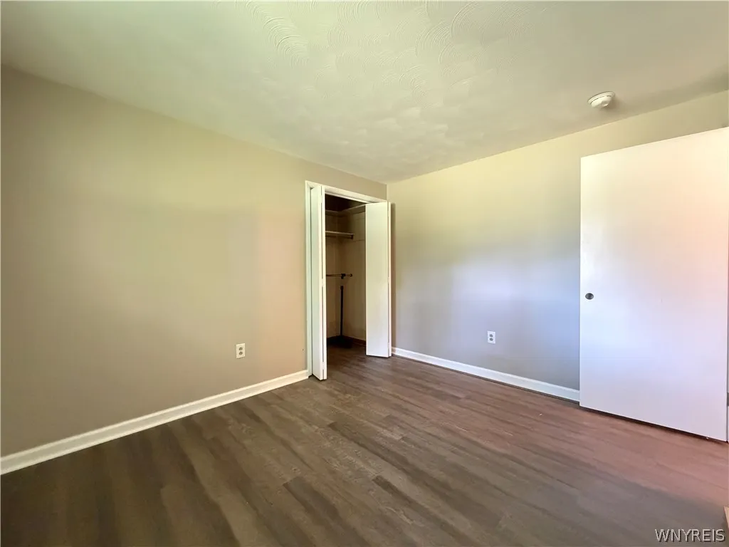 5255 Big Tree Road, Orchard Park, New York 14127, Orchard Park, New York 14127, 2 Bedrooms Bedrooms, 5 Rooms Rooms,1 BathroomBathrooms,Residential,For Sale,5255 Big Tree Road, Orchard Park, New York 14127,0,B1688295