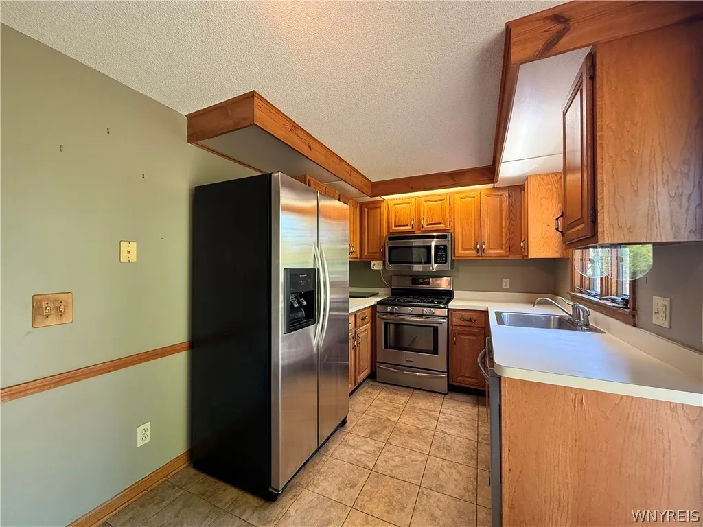 47 Shady Grove Drive, Amherst, New York 14051, Amherst, New York 14051, 3 Bedrooms Bedrooms, 8 Rooms Rooms,2 BathroomsBathrooms,Residential,For Sale,47 Shady Grove Drive, Amherst, New York 14051,0,B1687472
