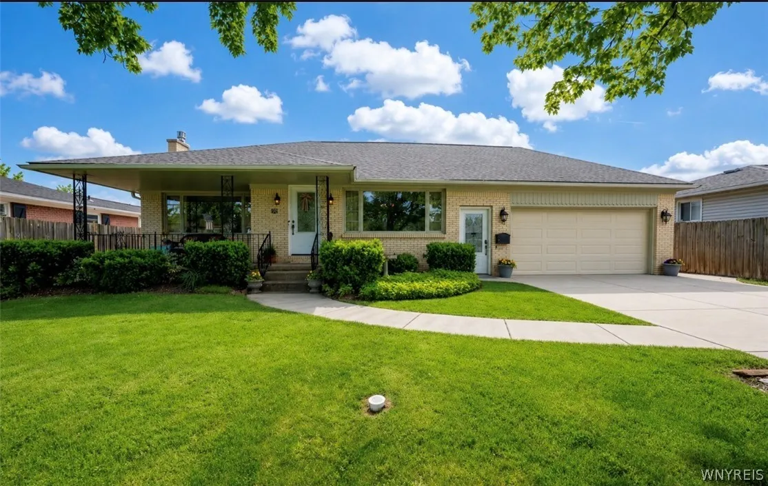 135 Alberta Drive, Amherst, New York 14226, Amherst, New York 14226, 3 Bedroom Bedrooms, 8 Room Rooms,1 BathroomBathrooms,Residential,Closed,135 Alberta Drive, Amherst, New York 14226,0,B1675292