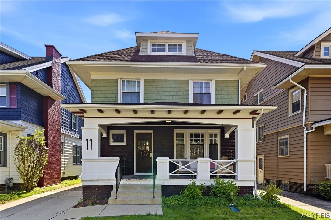 11 Admiral Road, Buffalo, New York 14216, Buffalo, New York 14216, 4 Bedroom Bedrooms, 13 Room Rooms,2 BathroomBathrooms,Residential,Closed,11 Admiral Road, Buffalo, New York 14216,0,B1688591