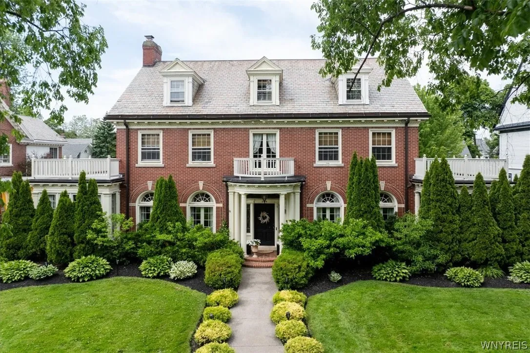 234 Depew Avenue, Buffalo, New York 14214, Buffalo, New York 14214, 5 Bedroom Bedrooms, 10 Room Rooms,3 BathroomBathrooms,Residential,Closed,234 Depew Avenue, Buffalo, New York 14214,0,B1689034