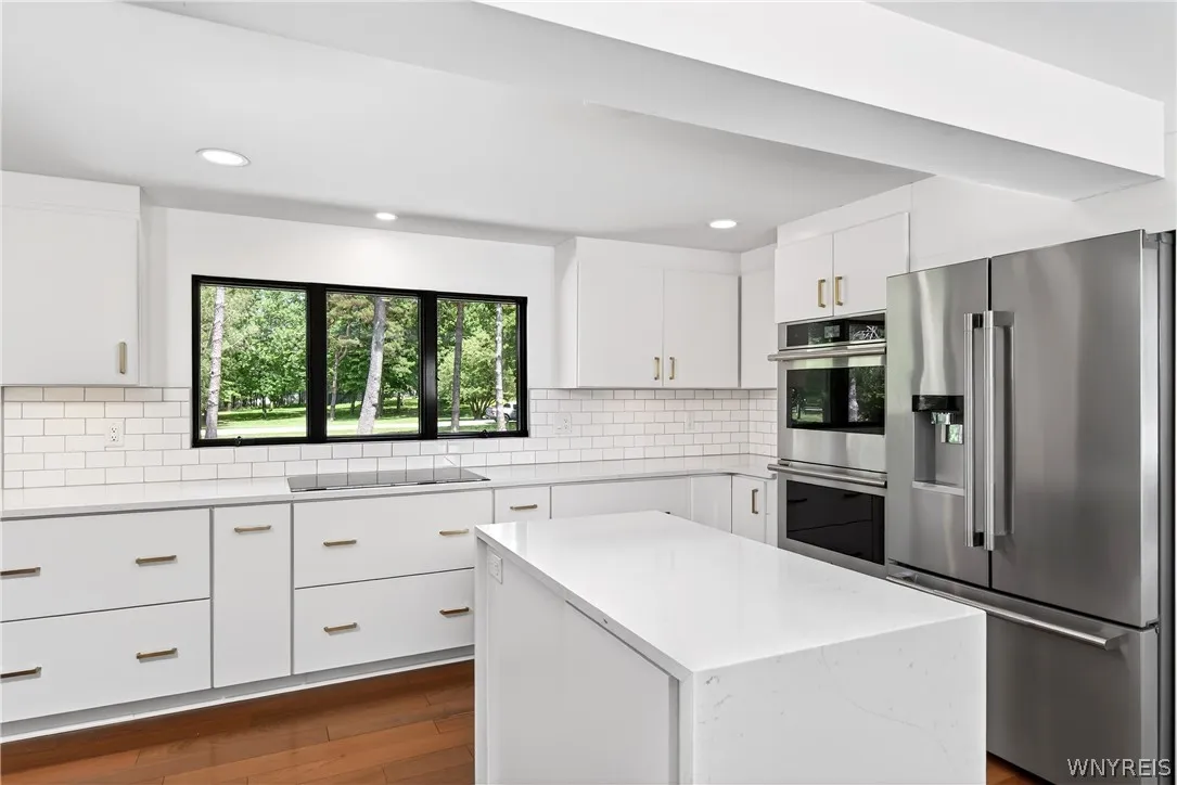 11 Chase Road, Orchard Park, New York 14127, Orchard Park, New York 14127, 3 Bedrooms Bedrooms, 12 Rooms Rooms,2 BathroomsBathrooms,Residential Lease,For Rent,11 Chase Road, Orchard Park, New York 14127,0,B1689148