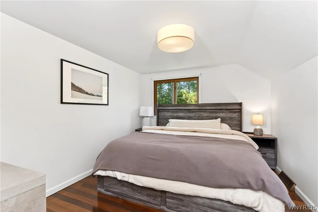 11 Chase Road, Orchard Park, New York 14127, Orchard Park, New York 14127, 3 Bedrooms Bedrooms, 12 Rooms Rooms,2 BathroomsBathrooms,Residential Lease,For Rent,11 Chase Road, Orchard Park, New York 14127,0,B1689148