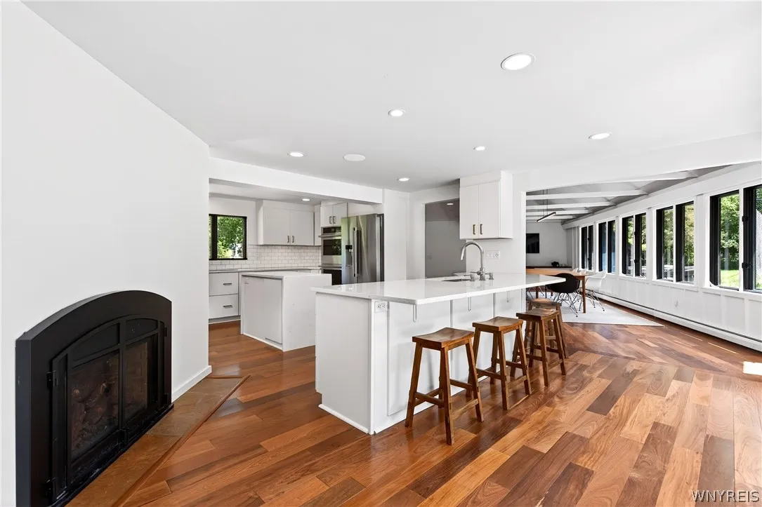 11 Chase Road, Orchard Park, New York 14127, Orchard Park, New York 14127, 3 Bedrooms Bedrooms, 12 Rooms Rooms,2 BathroomsBathrooms,Residential Lease,For Rent,11 Chase Road, Orchard Park, New York 14127,0,B1689148