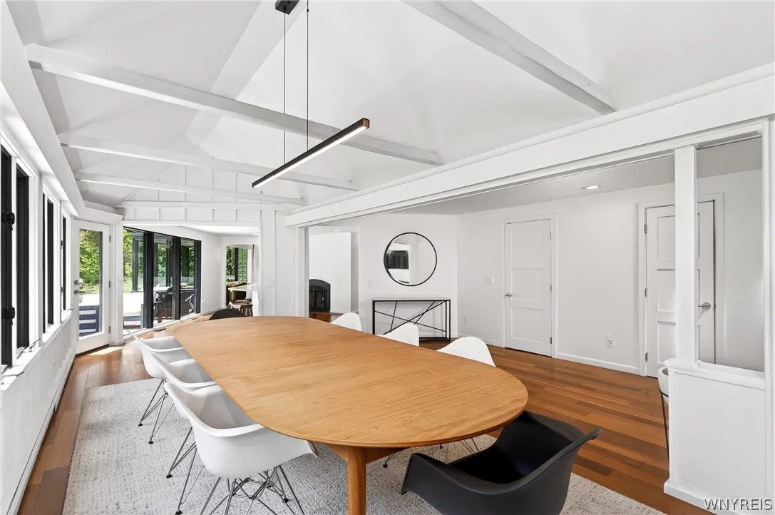 11 Chase Road, Orchard Park, New York 14127, Orchard Park, New York 14127, 3 Bedrooms Bedrooms, 12 Rooms Rooms,2 BathroomsBathrooms,Residential Lease,For Rent,11 Chase Road, Orchard Park, New York 14127,0,B1689148