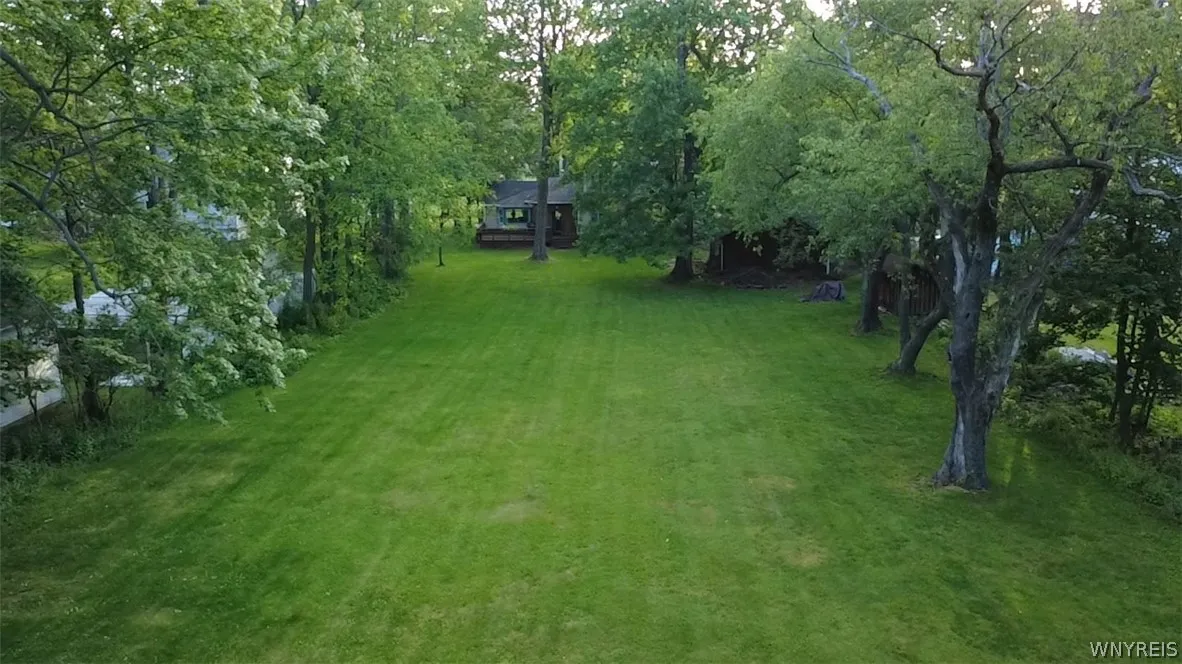 4695 Harris Hill Road, Clarence, New York 14221, Clarence, New York 14221, 4 Bedrooms Bedrooms, 7 Rooms Rooms,1 BathroomBathrooms,Residential,For Sale,4695 Harris Hill Road, Clarence, New York 14221,0,B1688959