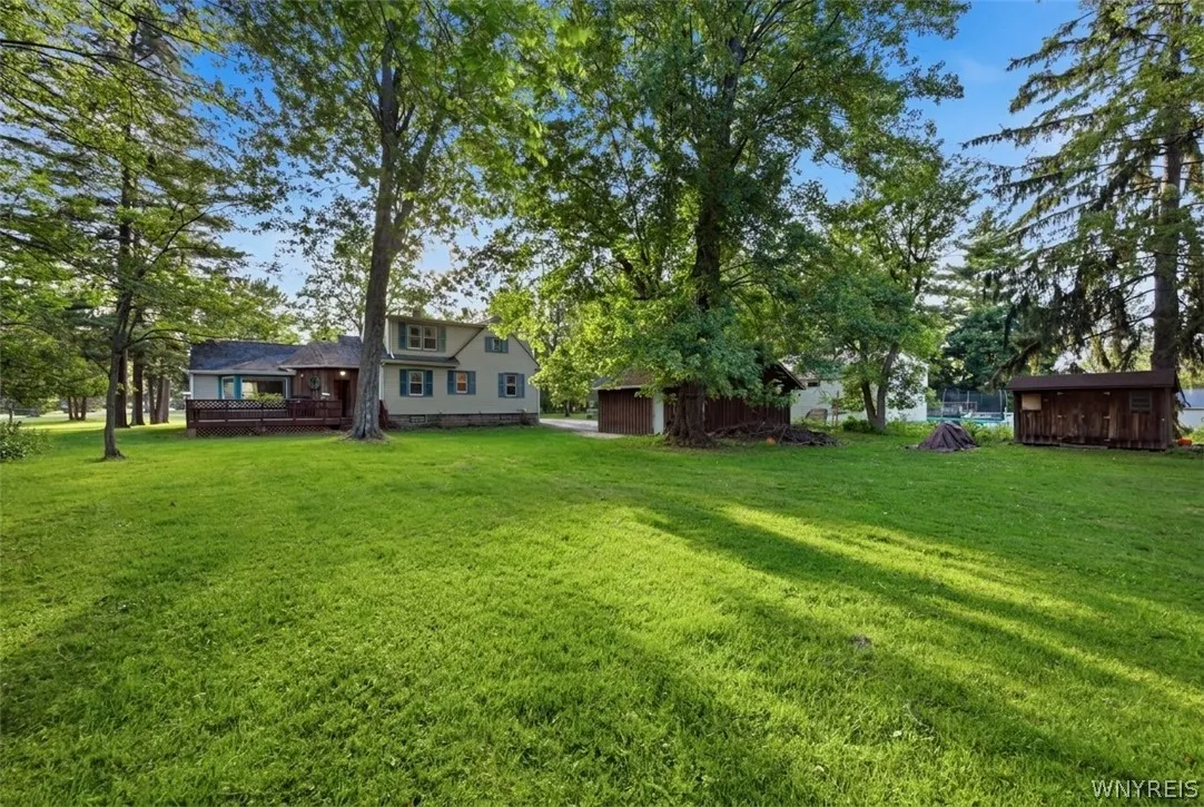 4695 Harris Hill Road, Clarence, New York 14221, Clarence, New York 14221, 4 Bedrooms Bedrooms, 7 Rooms Rooms,1 BathroomBathrooms,Residential,For Sale,4695 Harris Hill Road, Clarence, New York 14221,0,B1688959