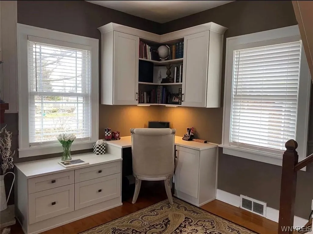 4695 Harris Hill Road, Clarence, New York 14221, Clarence, New York 14221, 4 Bedrooms Bedrooms, 7 Rooms Rooms,1 BathroomBathrooms,Residential,For Sale,4695 Harris Hill Road, Clarence, New York 14221,0,B1688959