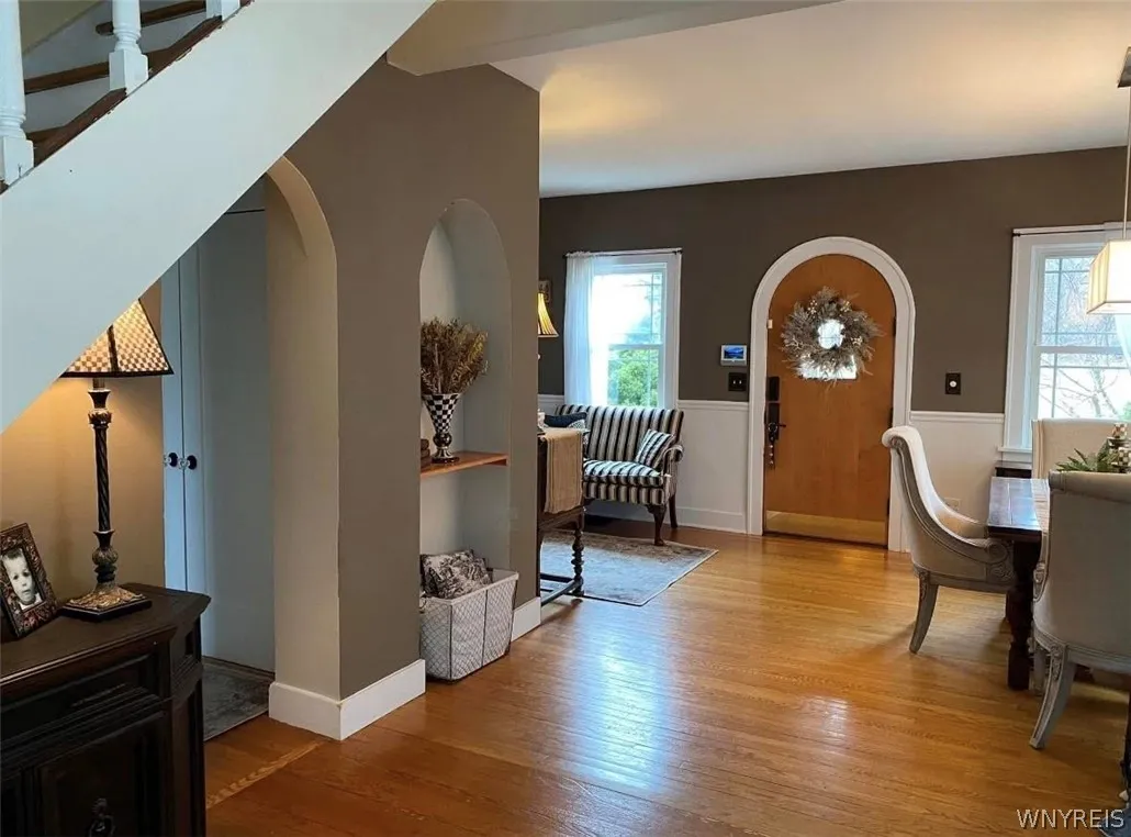 4695 Harris Hill Road, Clarence, New York 14221, Clarence, New York 14221, 4 Bedrooms Bedrooms, 7 Rooms Rooms,1 BathroomBathrooms,Residential,For Sale,4695 Harris Hill Road, Clarence, New York 14221,0,B1688959
