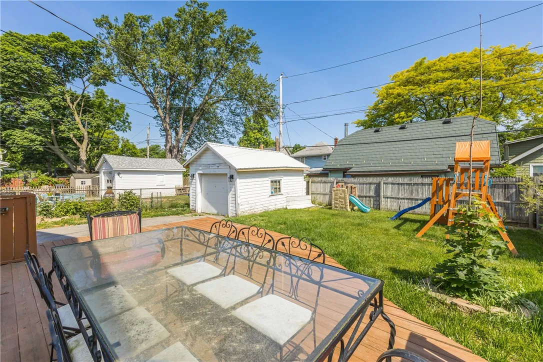 46 Beverly, Greece, New York 14616, Greece, New York 14616, 3 Bedroom Bedrooms, 6 Room Rooms,2 BathroomBathrooms,Residential,For Sale,46 Beverly, Greece, New York 14616,0,R1687971