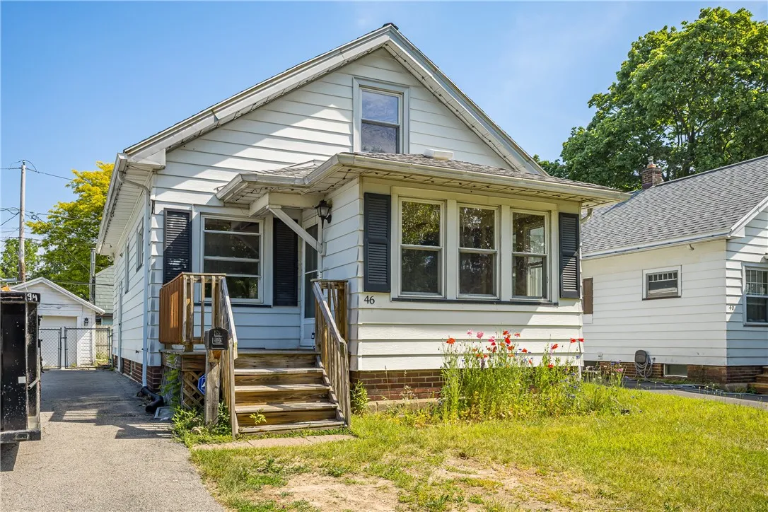 46 Beverly, Greece, New York 14616, Greece, New York 14616, 3 Bedroom Bedrooms, 6 Room Rooms,2 BathroomBathrooms,Residential,For Sale,46 Beverly, Greece, New York 14616,0,R1687971