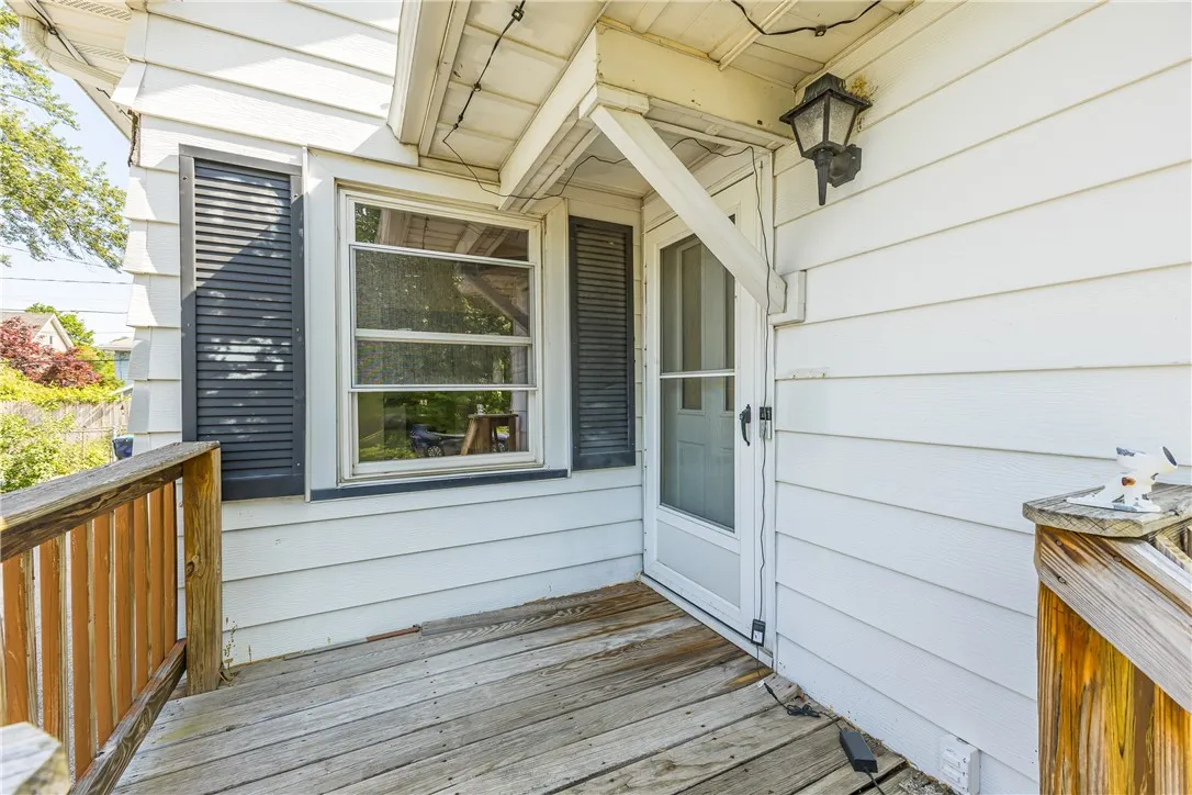46 Beverly, Greece, New York 14616, Greece, New York 14616, 3 Bedroom Bedrooms, 6 Room Rooms,2 BathroomBathrooms,Residential,For Sale,46 Beverly, Greece, New York 14616,0,R1687971