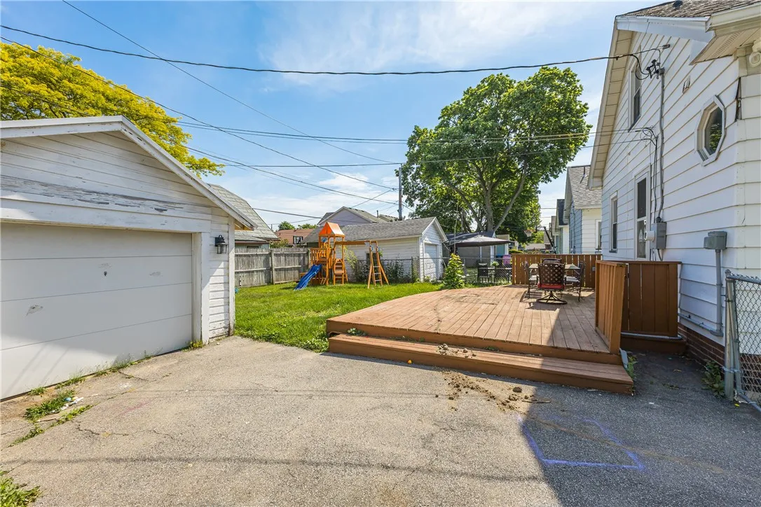 46 Beverly, Greece, New York 14616, Greece, New York 14616, 3 Bedroom Bedrooms, 6 Room Rooms,2 BathroomBathrooms,Residential,For Sale,46 Beverly, Greece, New York 14616,0,R1687971
