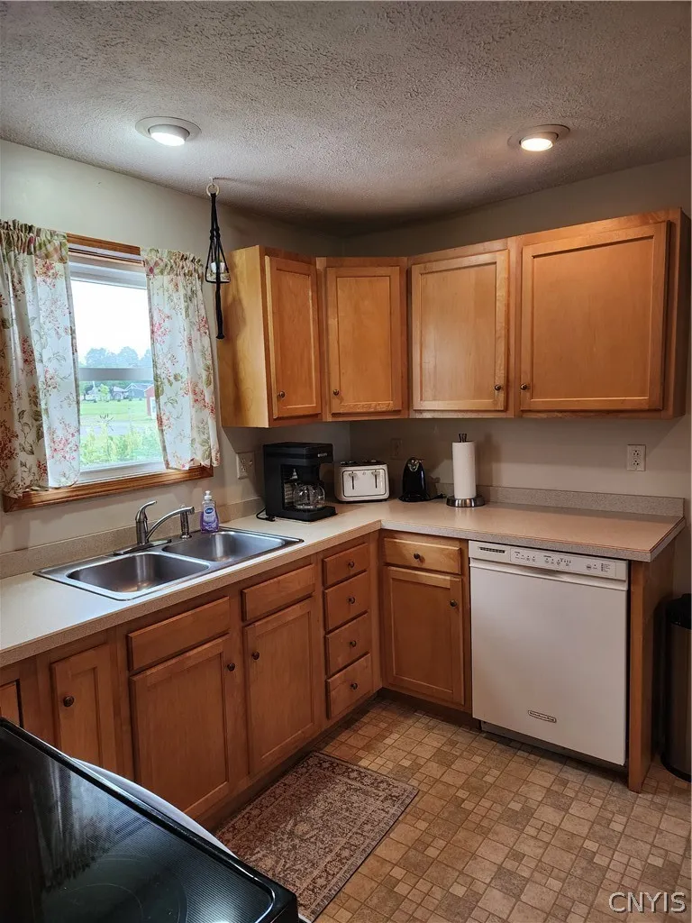 5051 State Route 281, Homer, New York 13077, Homer, New York 13077, 4 Bedrooms Bedrooms, 9 Rooms Rooms,2 BathroomsBathrooms,Residential,For Sale,5051 State Route 281, Homer, New York 13077,0,S1689338