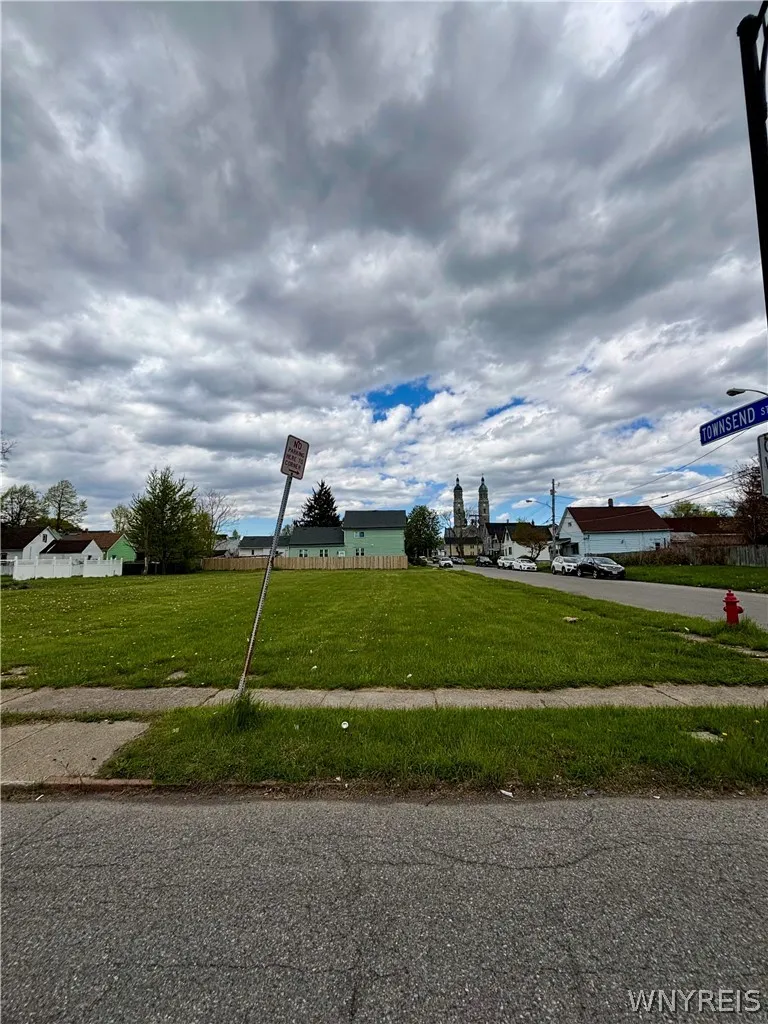 814 William St, Buffalo, New York 14206, Buffalo, New York 14206, ,Land,For Sale,814 William St, Buffalo, New York 14206,0,B1689546