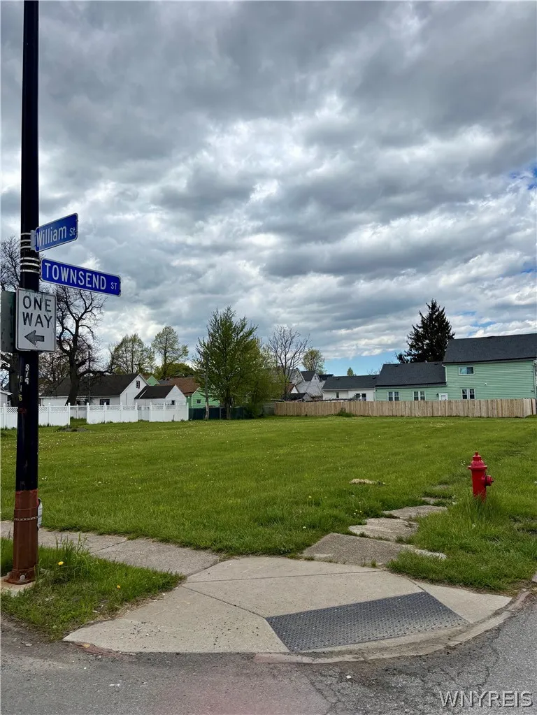 814 William St, Buffalo, New York 14206, Buffalo, New York 14206, ,Land,For Sale,814 William St, Buffalo, New York 14206,0,B1689546