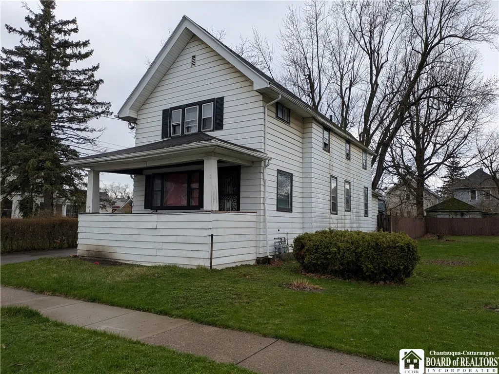 114 Manhattan Avenue, Buffalo, New York 14215, Buffalo, New York 14215, 5 Bedrooms Bedrooms, ,2 BathroomsBathrooms,Residential,For Sale,114 Manhattan Avenue, Buffalo, New York 14215,0,R1689753