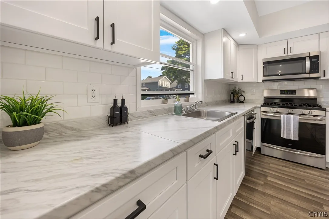 300 East North Canal Street, Lenox, New York 13032, Lenox, New York 13032, 4 Bedrooms Bedrooms, 10 Rooms Rooms,2 BathroomsBathrooms,Residential,For Sale,300 East North Canal Street, Lenox, New York 13032,0,S1689761