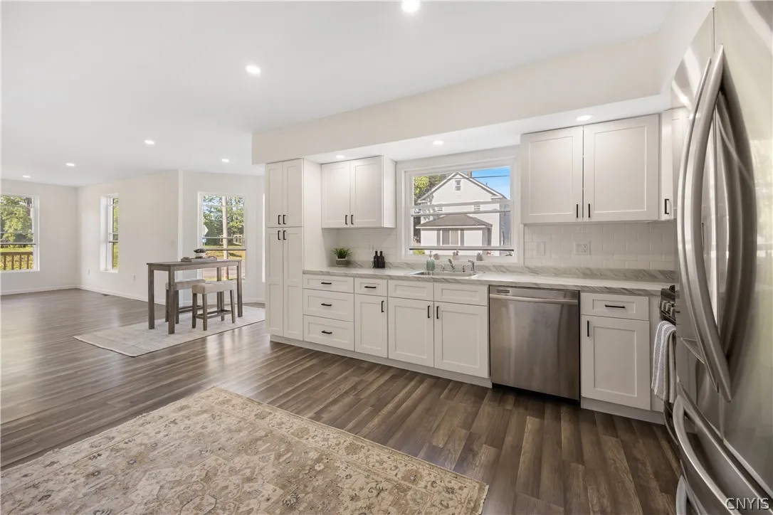 300 East North Canal Street, Lenox, New York 13032, Lenox, New York 13032, 4 Bedrooms Bedrooms, 10 Rooms Rooms,2 BathroomsBathrooms,Residential,For Sale,300 East North Canal Street, Lenox, New York 13032,0,S1689761