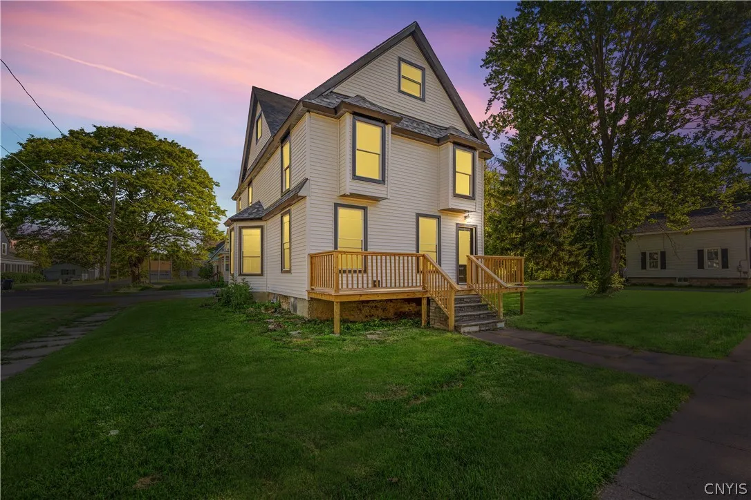 300 East North Canal Street, Lenox, New York 13032, Lenox, New York 13032, 4 Bedrooms Bedrooms, 10 Rooms Rooms,2 BathroomsBathrooms,Residential,For Sale,300 East North Canal Street, Lenox, New York 13032,0,S1689761
