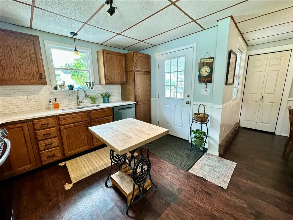1191 Hilton Avenue, Smethport Boro, Pennsylvania 1, Smethport Boro, Pennsylvania 16749, 3 Bedrooms Bedrooms, 6 Rooms Rooms,1 BathroomBathrooms,Residential,For Sale,1191 Hilton Avenue, Smethport Boro, Pennsylvania 1,0,R1689375