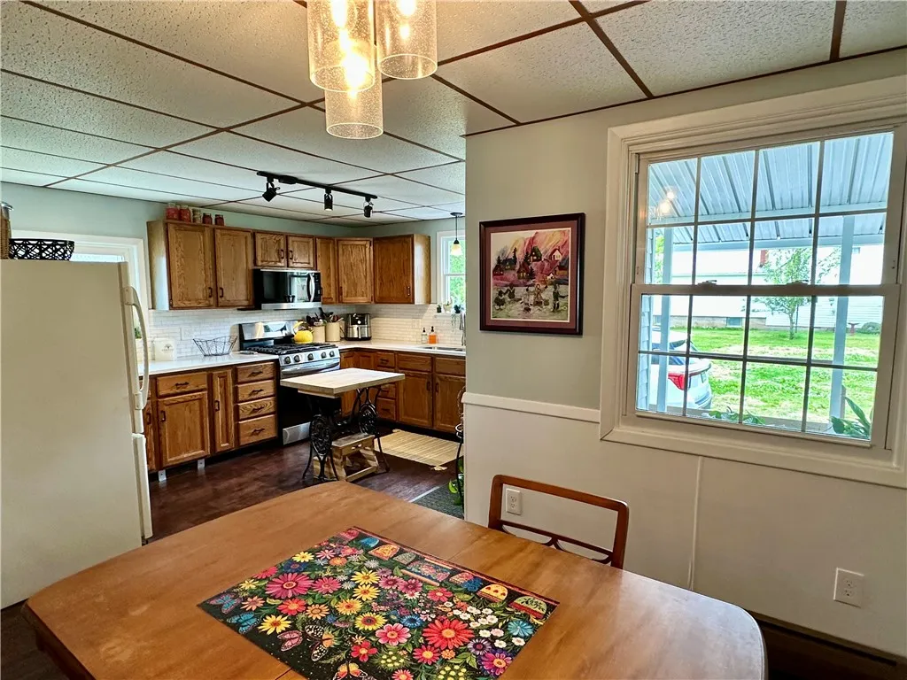 1191 Hilton Avenue, Smethport Boro, Pennsylvania 1, Smethport Boro, Pennsylvania 16749, 3 Bedrooms Bedrooms, 6 Rooms Rooms,1 BathroomBathrooms,Residential,For Sale,1191 Hilton Avenue, Smethport Boro, Pennsylvania 1,0,R1689375