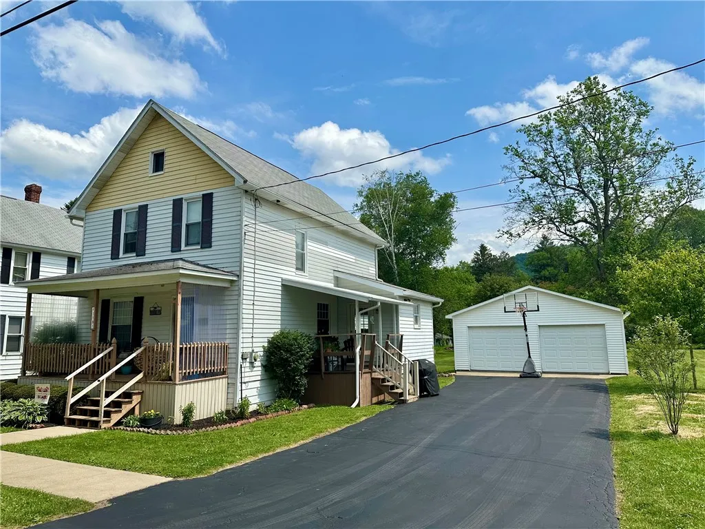 1191 Hilton Avenue, Smethport Boro, Pennsylvania 1, Smethport Boro, Pennsylvania 16749, 3 Bedrooms Bedrooms, 6 Rooms Rooms,1 BathroomBathrooms,Residential,For Sale,1191 Hilton Avenue, Smethport Boro, Pennsylvania 1,0,R1689375