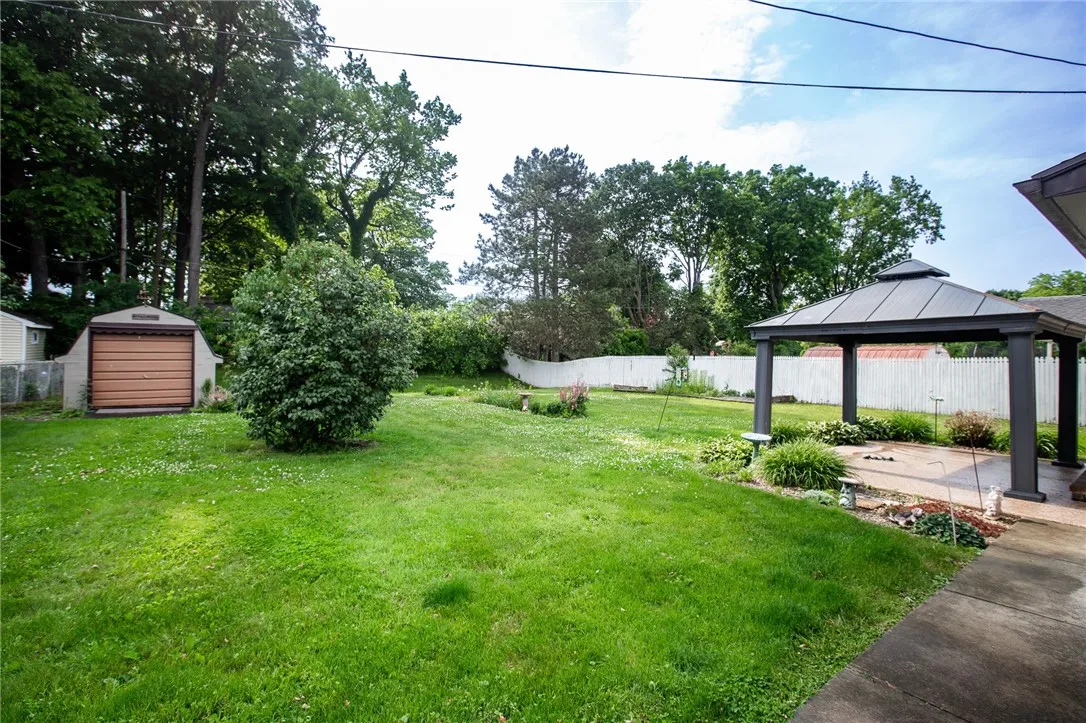 74 Tarwood Drive, Gates, New York 14606, Gates, New York 14606, 2 Bedrooms Bedrooms, 5 Rooms Rooms,1 BathroomBathrooms,Residential,For Sale,74 Tarwood Drive, Gates, New York 14606,0,R1689536