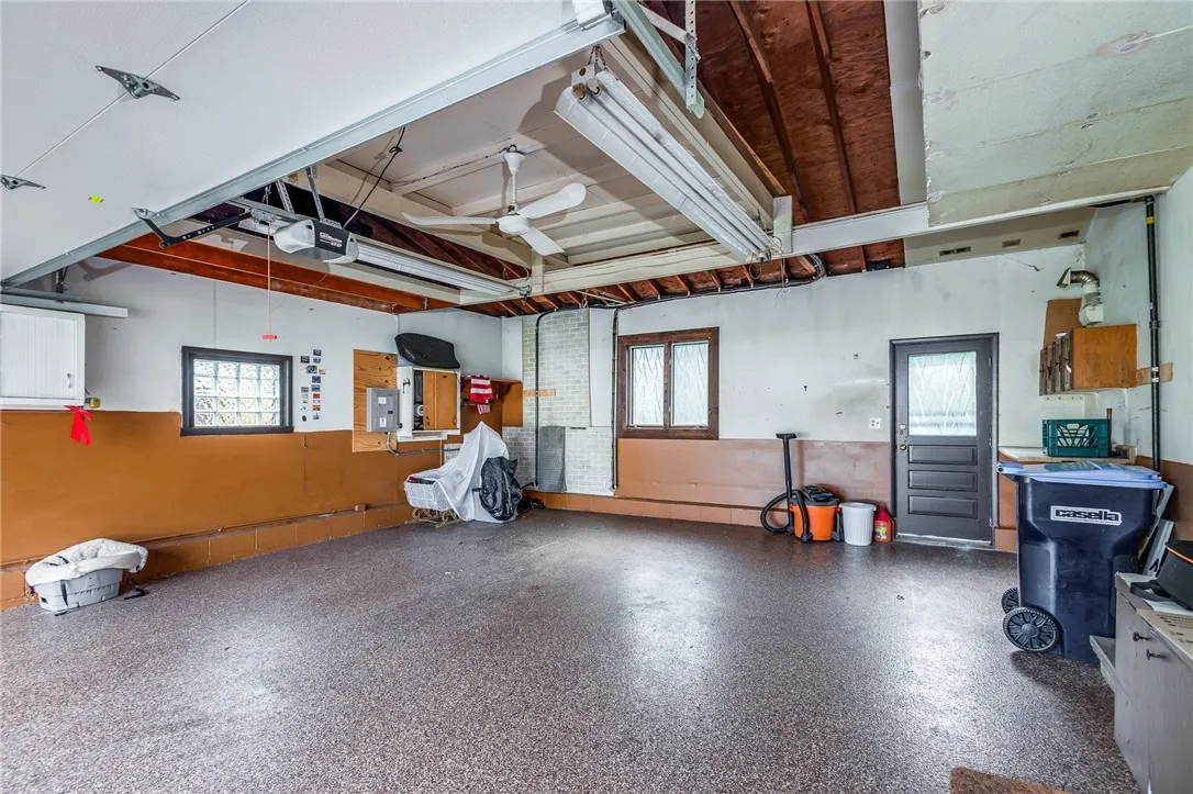 74 Tarwood Drive, Gates, New York 14606, Gates, New York 14606, 2 Bedrooms Bedrooms, 5 Rooms Rooms,1 BathroomBathrooms,Residential,For Sale,74 Tarwood Drive, Gates, New York 14606,0,R1689536