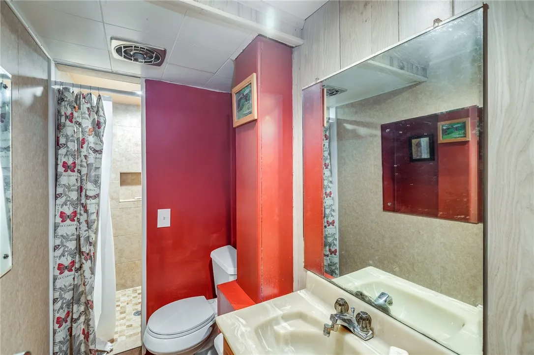 74 Tarwood Drive, Gates, New York 14606, Gates, New York 14606, 2 Bedrooms Bedrooms, 5 Rooms Rooms,1 BathroomBathrooms,Residential,For Sale,74 Tarwood Drive, Gates, New York 14606,0,R1689536