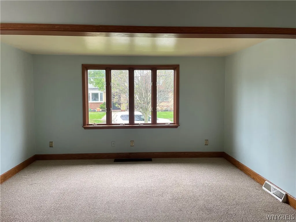 259 Eden Street, Buffalo, New York 14220, Buffalo, New York 14220, 4 Bedrooms Bedrooms, 7 Rooms Rooms,1 BathroomBathrooms,Residential,For Sale,259 Eden Street, Buffalo, New York 14220,0,B1689795