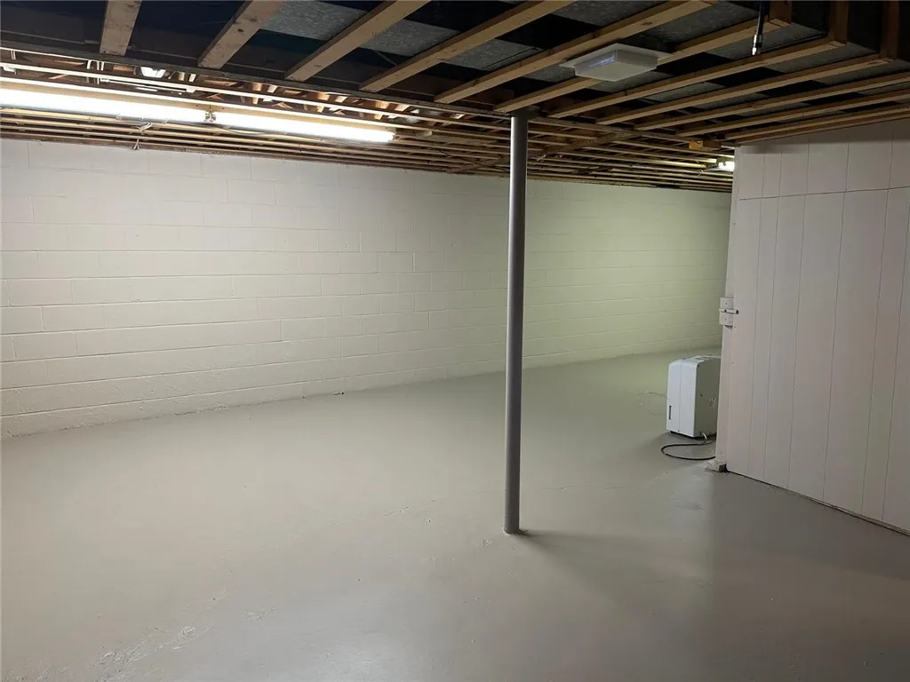 273 West Avenue, Sweden, New York 14420, Sweden, New York 14420, 3 Bedrooms Bedrooms, 5 Rooms Rooms,2 BathroomsBathrooms,Residential Lease,For Rent,273 West Avenue, Sweden, New York 14420,0,R1689199