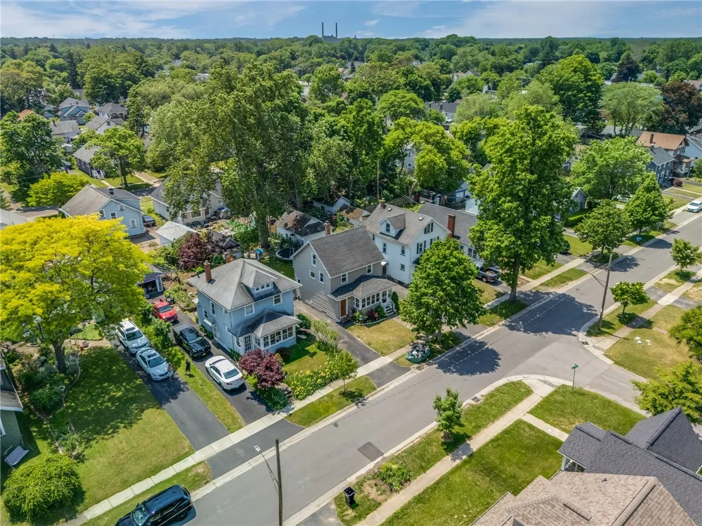 199 Haviland Park, Greece, New York 14616, Greece, New York 14616, 3 Bedrooms Bedrooms, 7 Rooms Rooms,1 BathroomBathrooms,Residential,For Sale,199 Haviland Park, Greece, New York 14616,0,R1689620