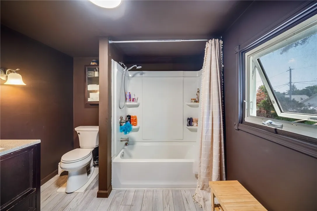 199 Haviland Park, Greece, New York 14616, Greece, New York 14616, 3 Bedrooms Bedrooms, 7 Rooms Rooms,1 BathroomBathrooms,Residential,For Sale,199 Haviland Park, Greece, New York 14616,0,R1689620