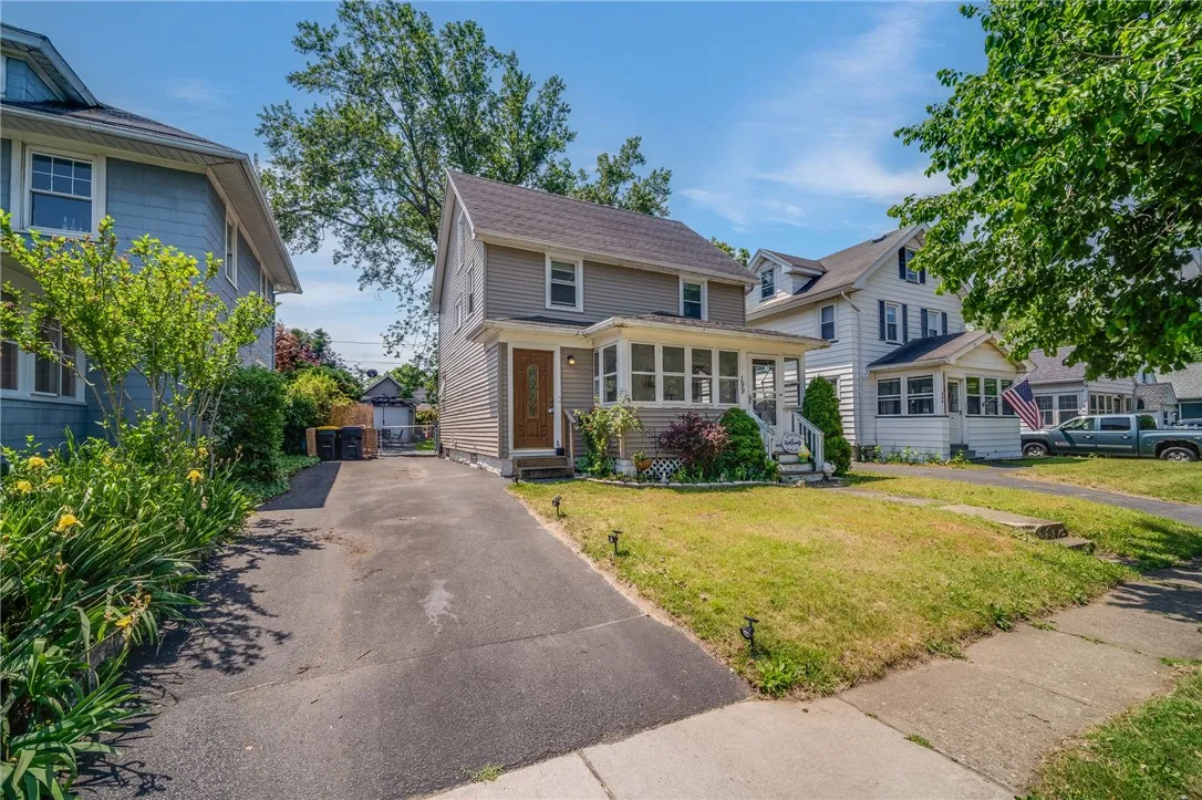 199 Haviland Park, Greece, New York 14616, Greece, New York 14616, 3 Bedrooms Bedrooms, 7 Rooms Rooms,1 BathroomBathrooms,Residential,For Sale,199 Haviland Park, Greece, New York 14616,0,R1689620
