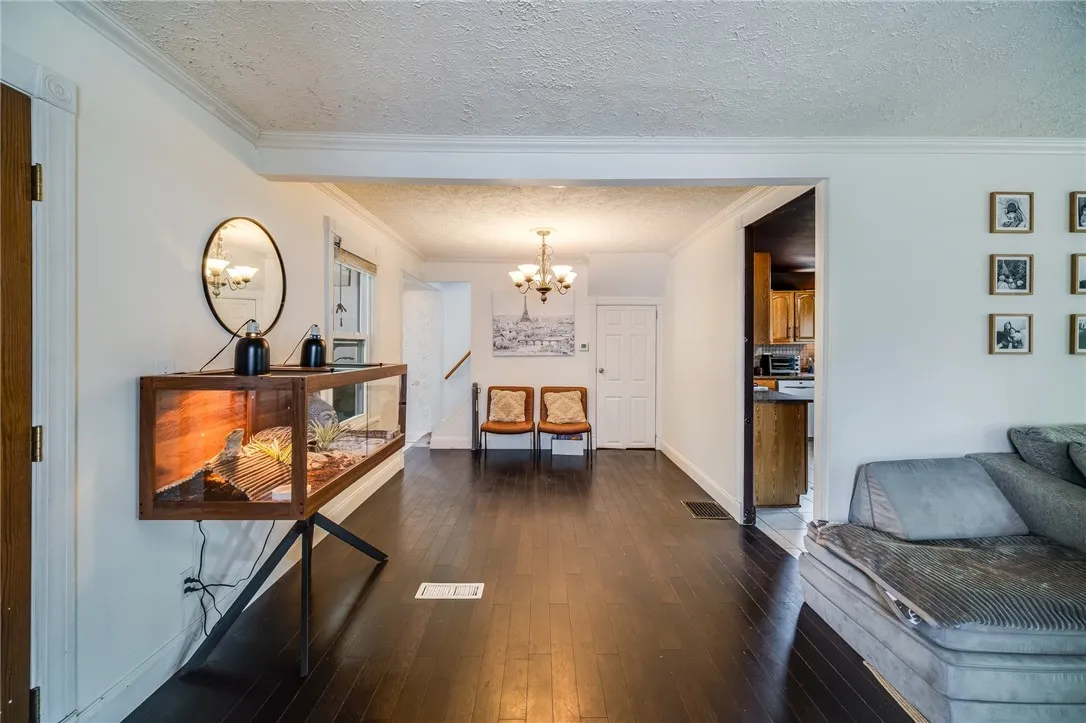 199 Haviland Park, Greece, New York 14616, Greece, New York 14616, 3 Bedrooms Bedrooms, 7 Rooms Rooms,1 BathroomBathrooms,Residential,For Sale,199 Haviland Park, Greece, New York 14616,0,R1689620