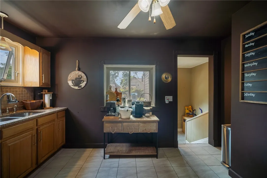 199 Haviland Park, Greece, New York 14616, Greece, New York 14616, 3 Bedrooms Bedrooms, 7 Rooms Rooms,1 BathroomBathrooms,Residential,For Sale,199 Haviland Park, Greece, New York 14616,0,R1689620