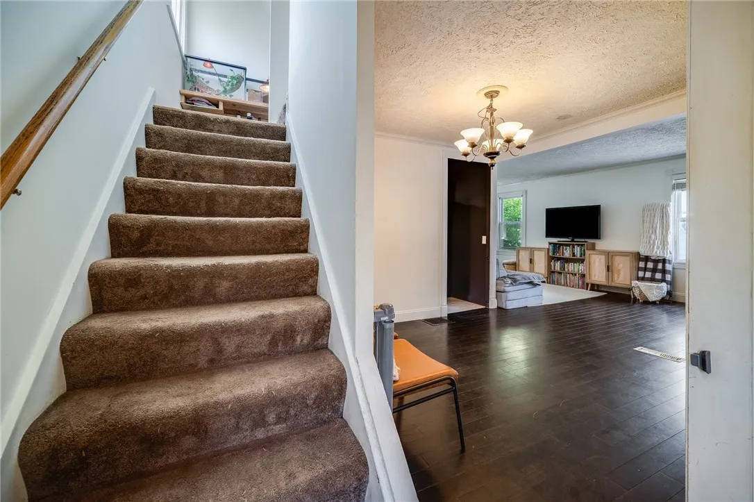 199 Haviland Park, Greece, New York 14616, Greece, New York 14616, 3 Bedrooms Bedrooms, 7 Rooms Rooms,1 BathroomBathrooms,Residential,For Sale,199 Haviland Park, Greece, New York 14616,0,R1689620