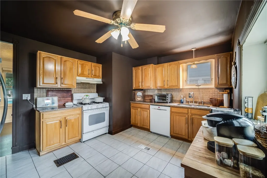 Large Kitchen