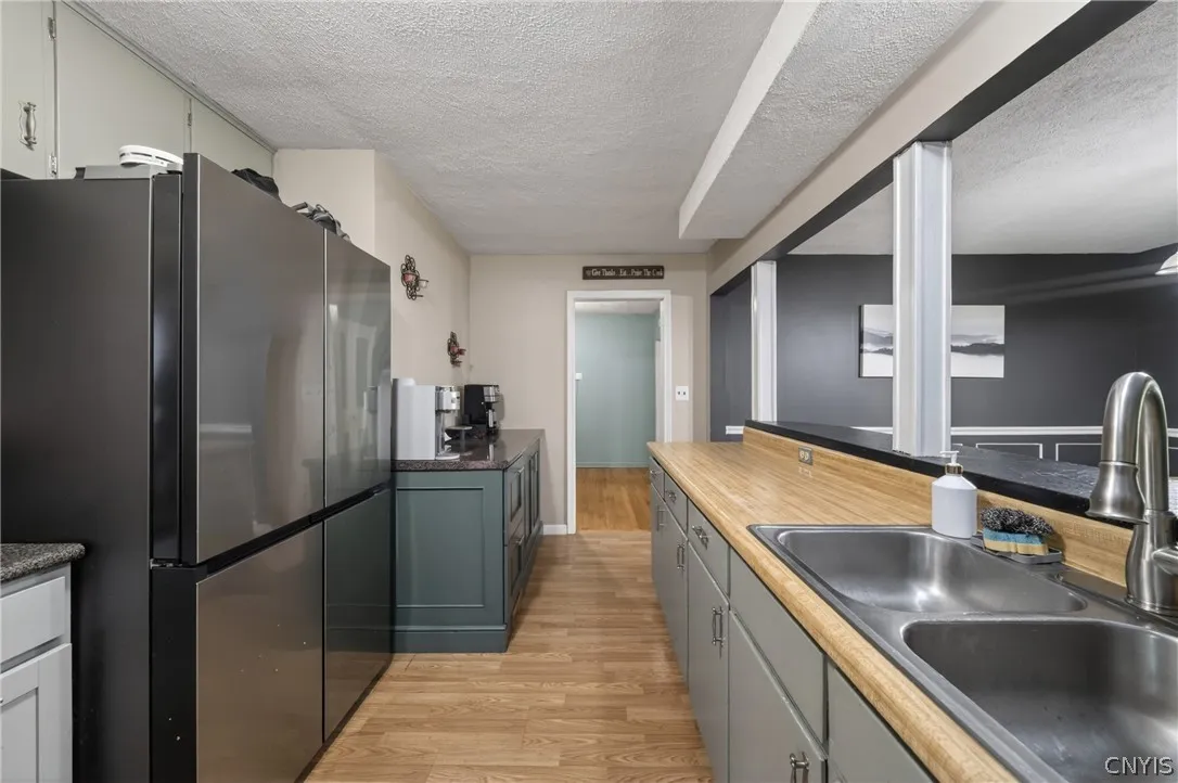 7151 Collamer Road, Manlius, New York 13057, Manlius, New York 13057, 4 Bedrooms Bedrooms, 8 Rooms Rooms,1 BathroomBathrooms,Residential,For Sale,7151 Collamer Road, Manlius, New York 13057,0,S1689070